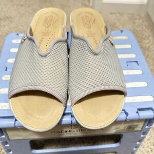 Fly Flot Mesh Slip On Womens US 7.5 eu 38 gray Mules Slide Clogs Shoes‎ WORN 1x